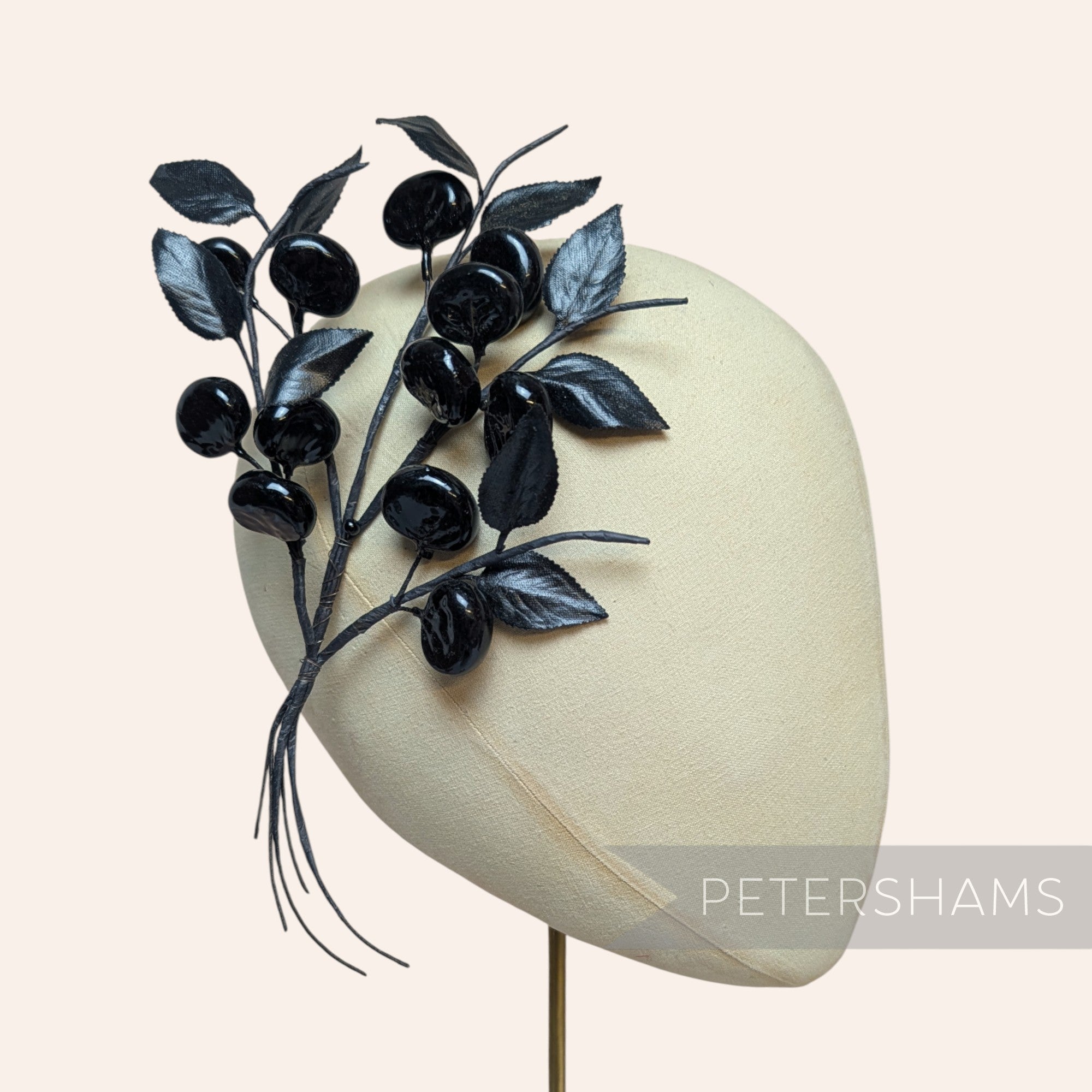 'Reazyn' Vintage 1950's German Berry & Leaf Wired Hat Mount