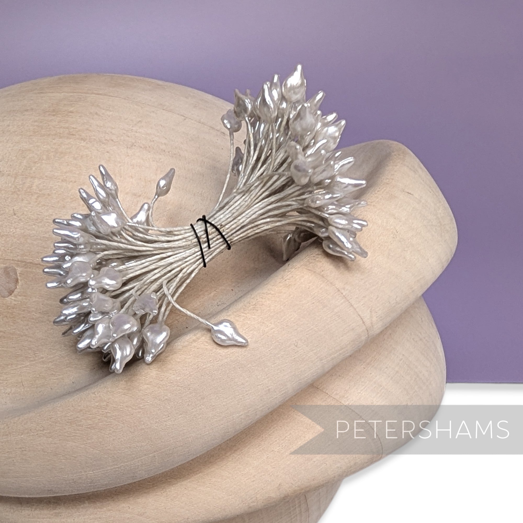 Vintage 1940/50s Double Sided Stamens Pearlized Leaf