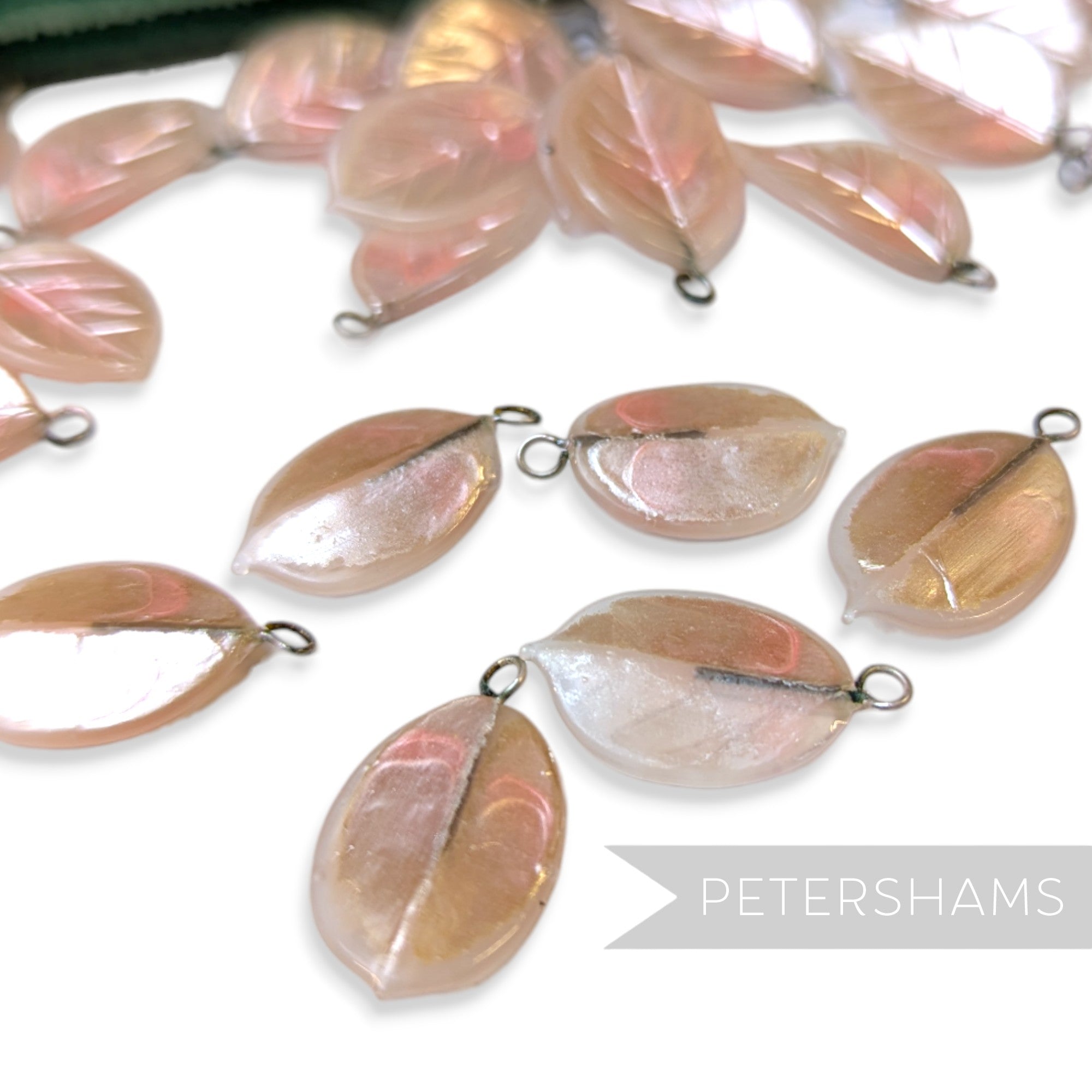 Vintage 1940/50's Pearlescent Coated 20x13mm Leaves - 36 Pieces