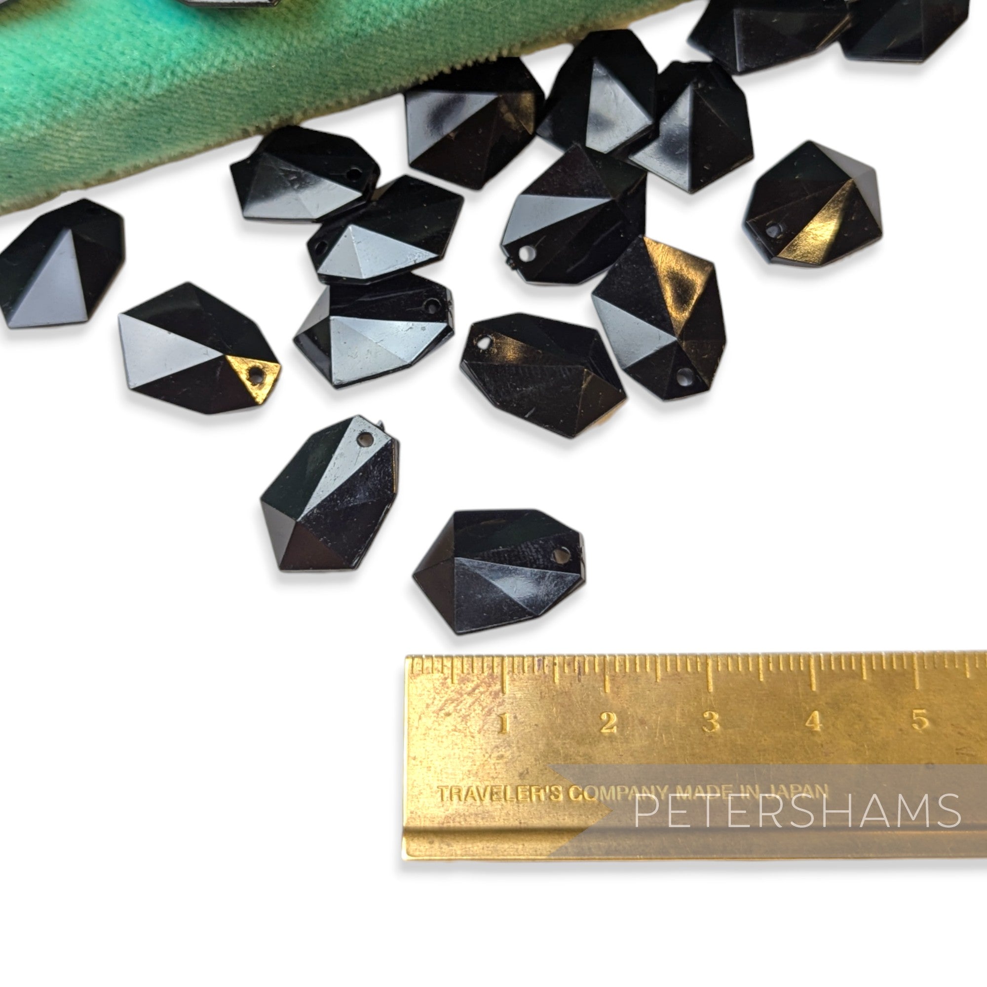 Vintage 1960/70's 17x13mm Geometric Pendant Beads - 36 Pieces