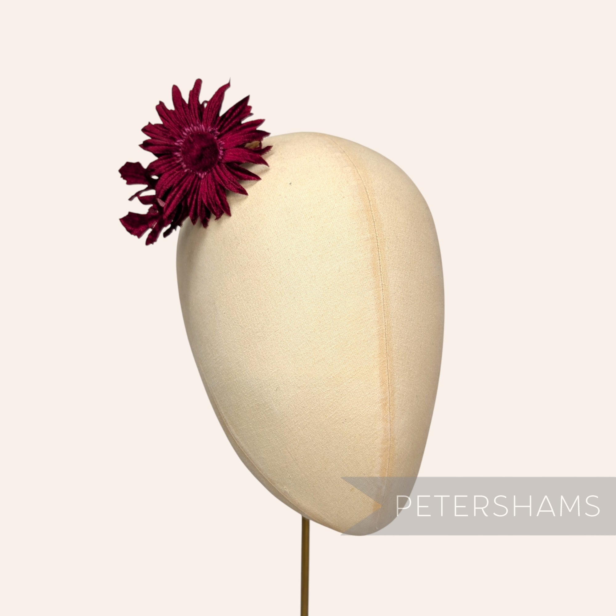 'Jill' Vintage 1970s Velvet Daisy Flower Hat Mount