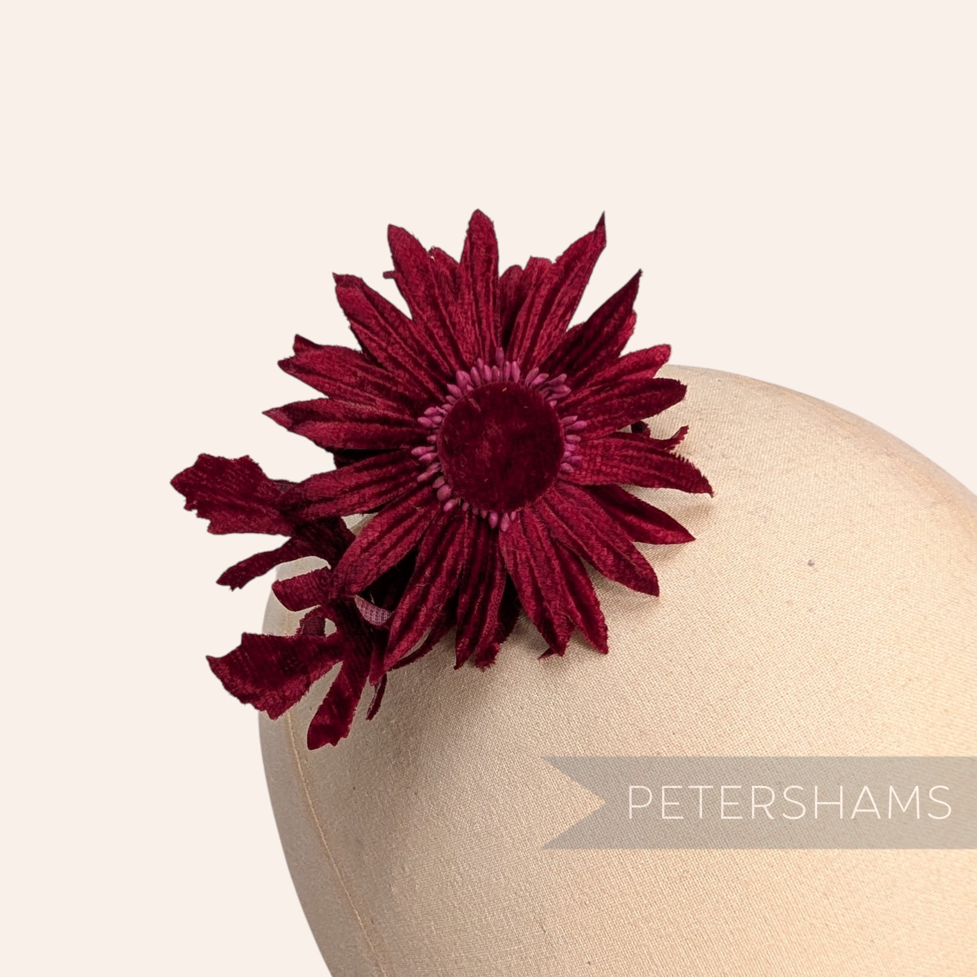 'Jill' Vintage 1970s Velvet Daisy Flower Hat Mount