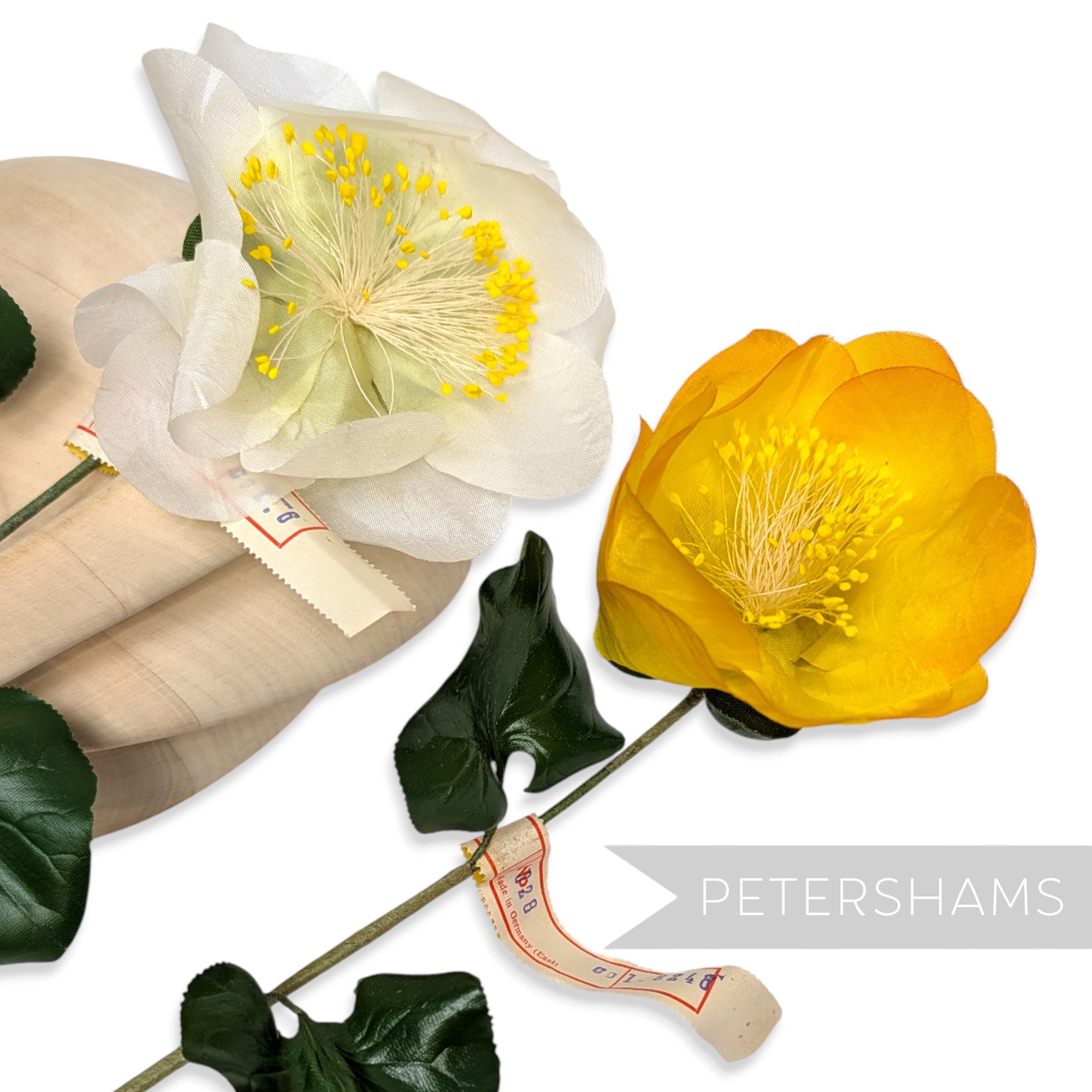 'Teich' Vintage 1960/70s Silk Pond Lily Flower