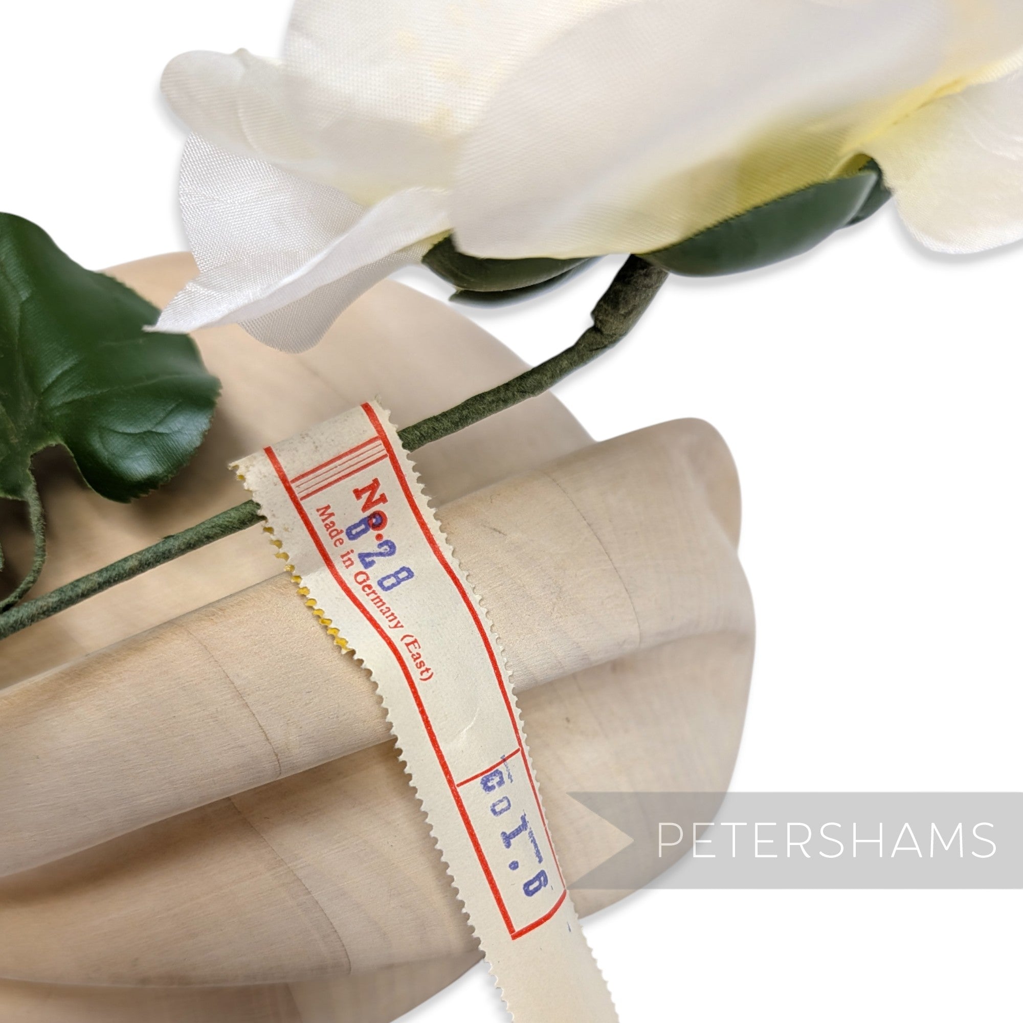 'Teich' Vintage 1960/70s Silk Pond Lily Flower