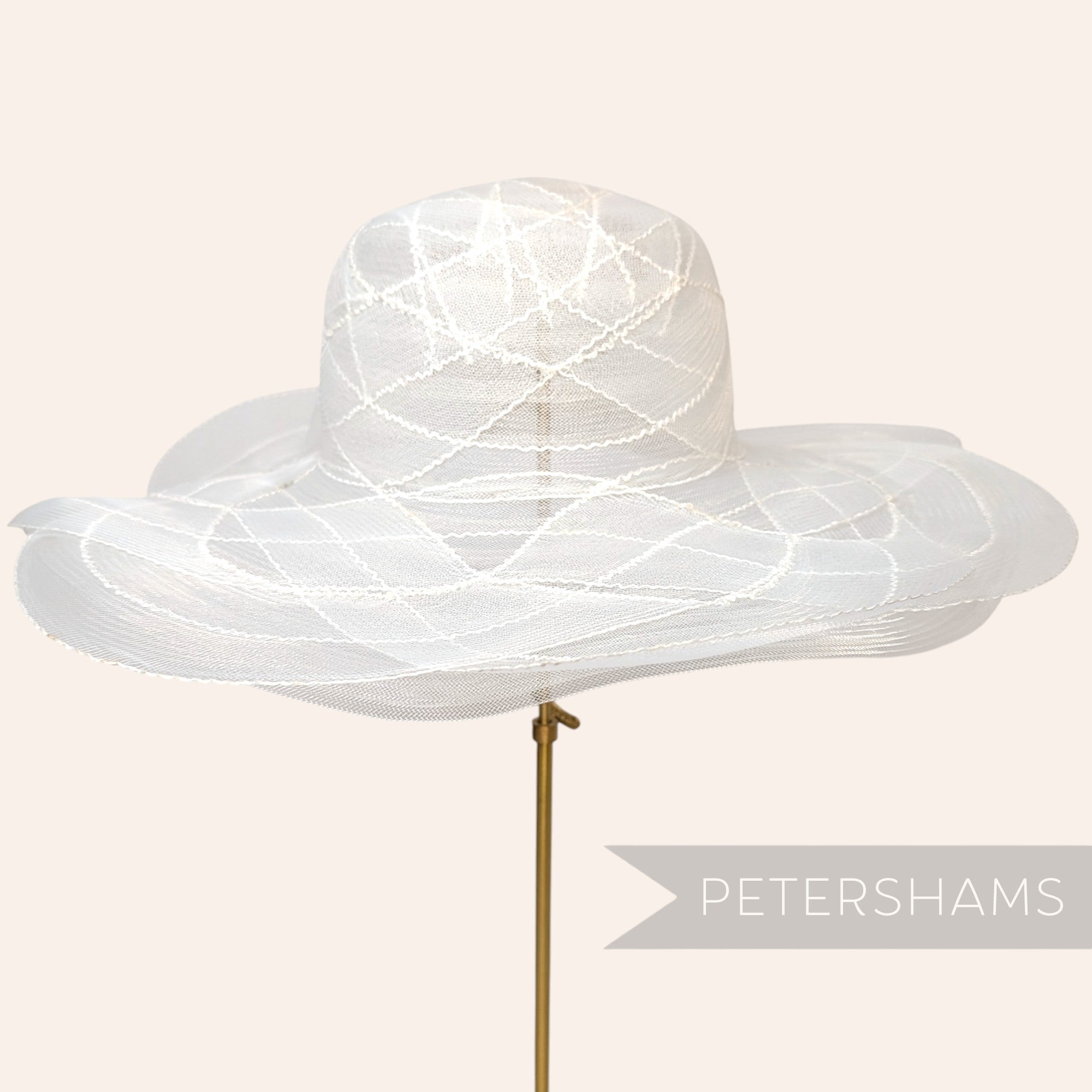 Imperfect White Scalloped Crin Hat with Bow Accent