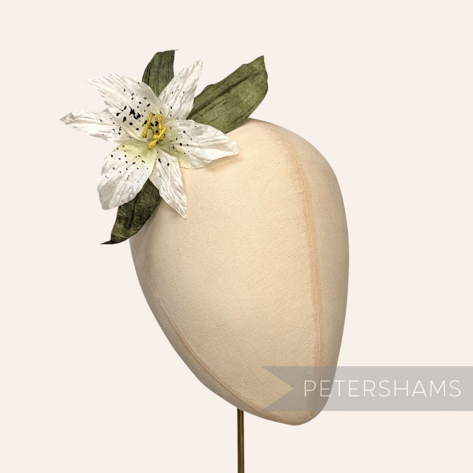 'Feebee' Vintage 1980/90s Silk 10cm Lily Flower Millinery Hat Mount