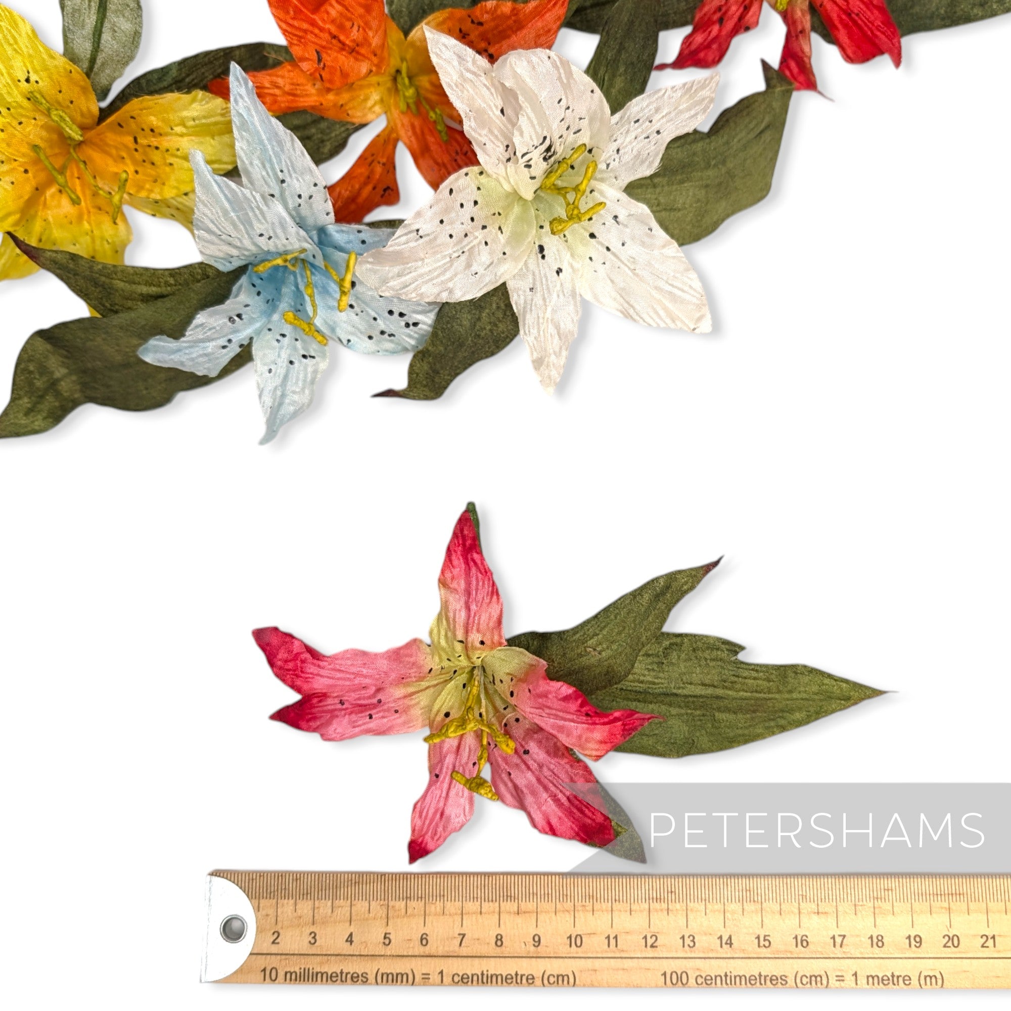 'Feebee' Vintage 1980/90s Silk 10cm Lily Flower Millinery Hat Mount