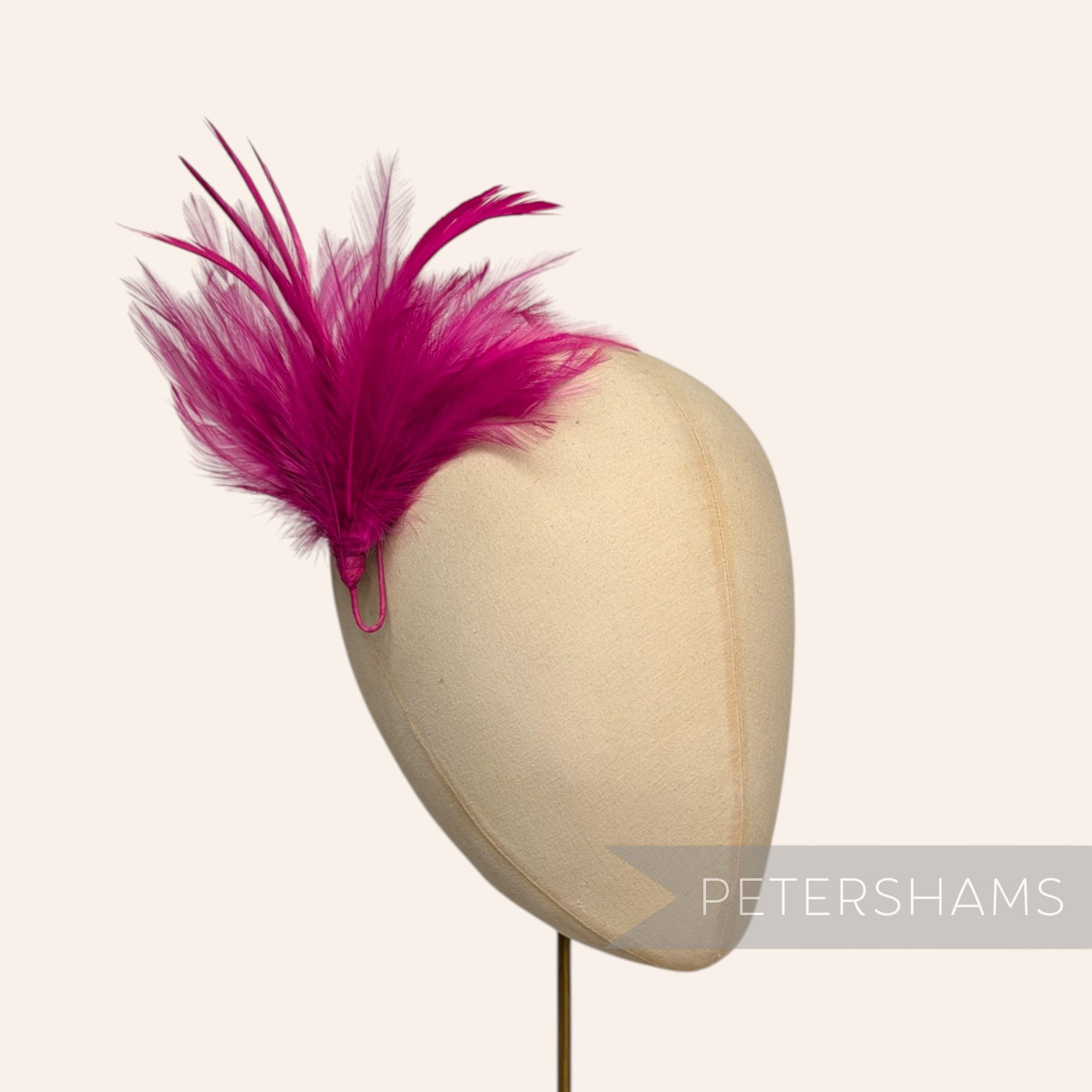 Fluffy Hackle & Goose Biot Feather Mount