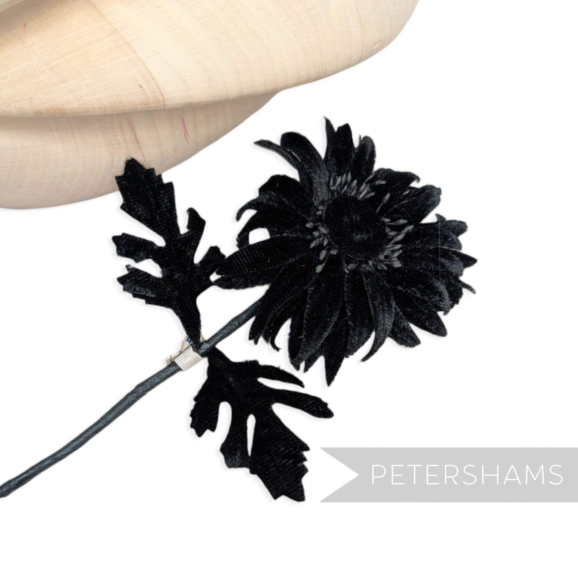 'Jill' Vintage 1970s Velvet Daisy Flower Hat Mount