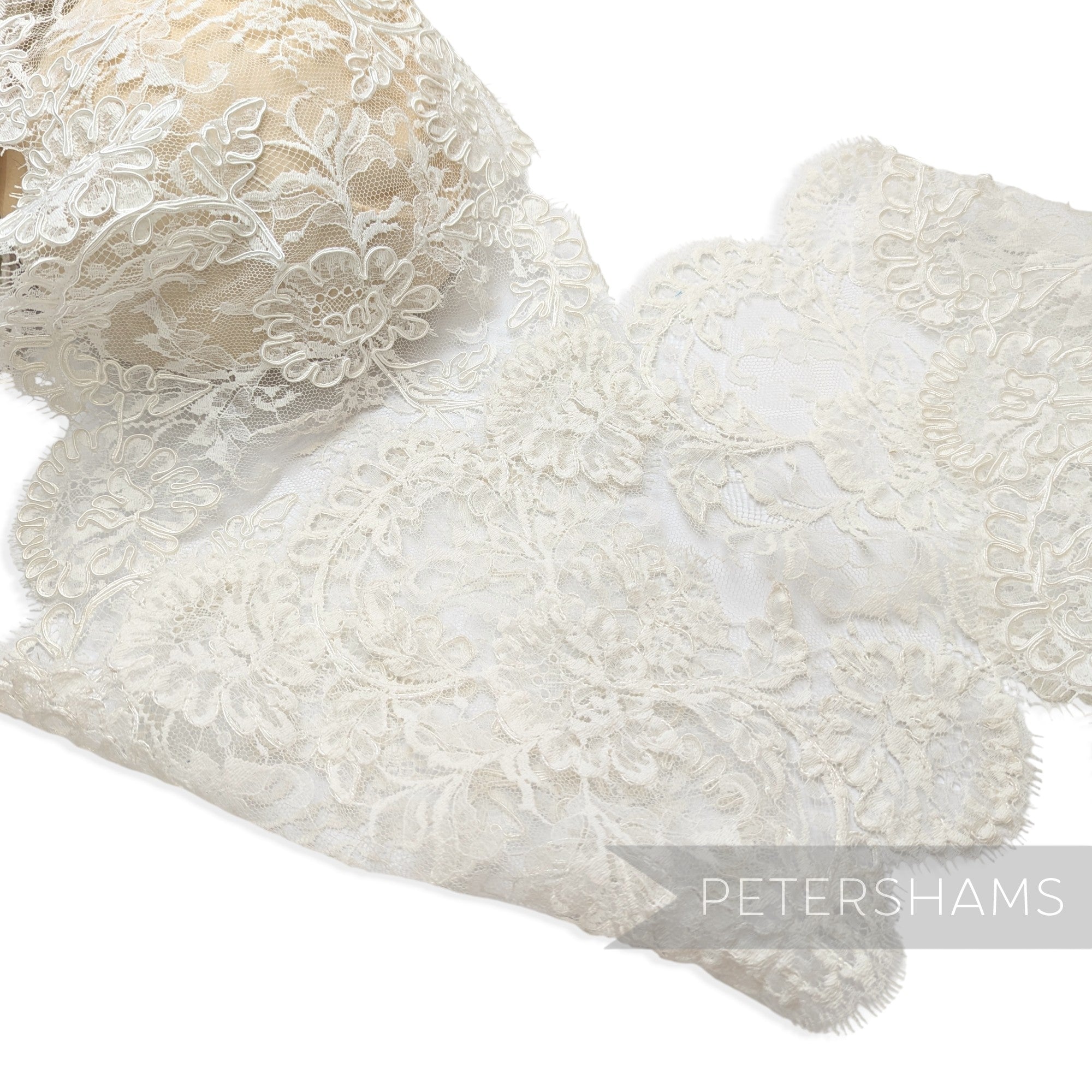 Super Wide 26cm Intricate Floral Vintage 1980's Double Scallop Edge Eyelash Lace - 1m