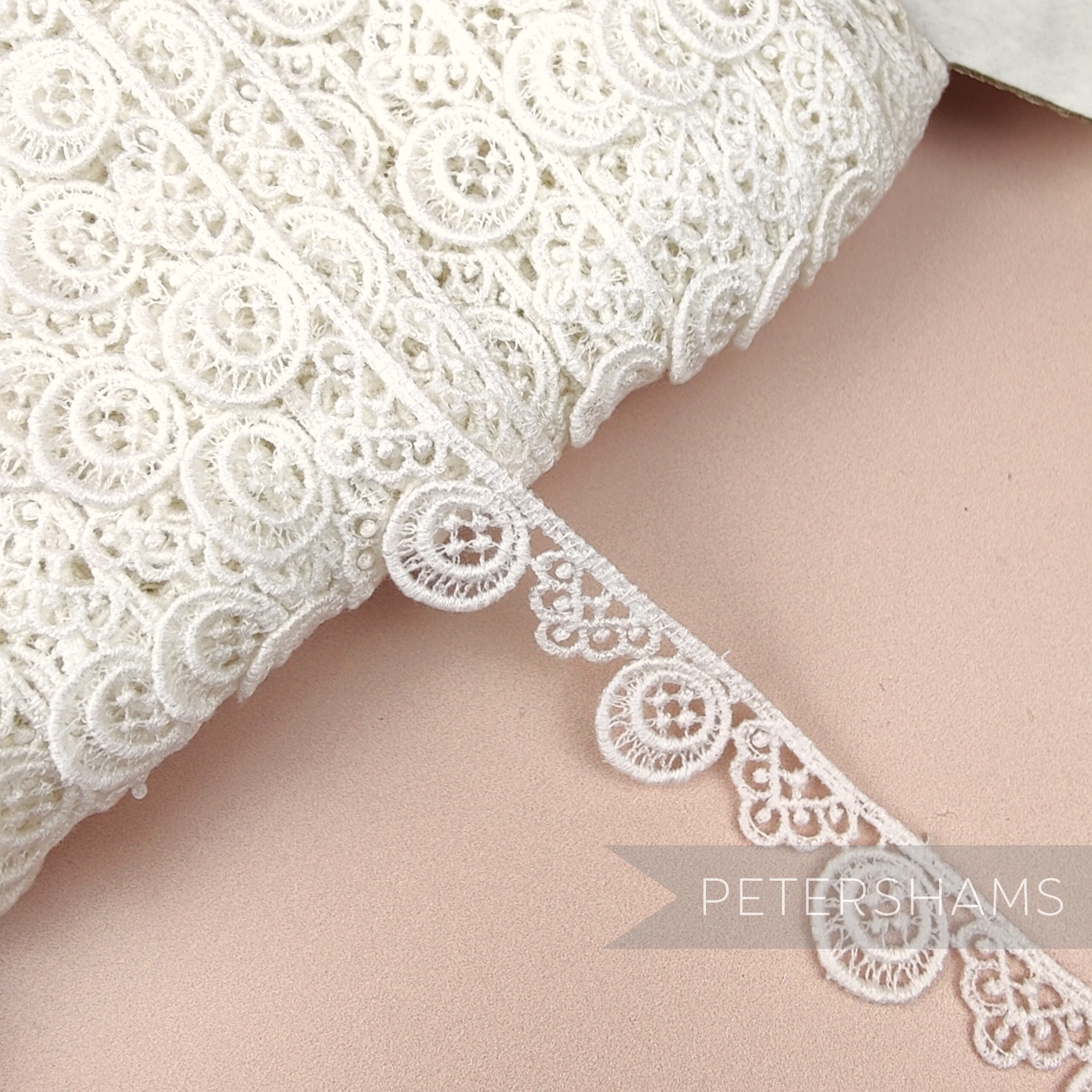 Petershams Millinery Supplies vintage 14mm ivory cotton guipure lace trim with circular inset and scalloped edge