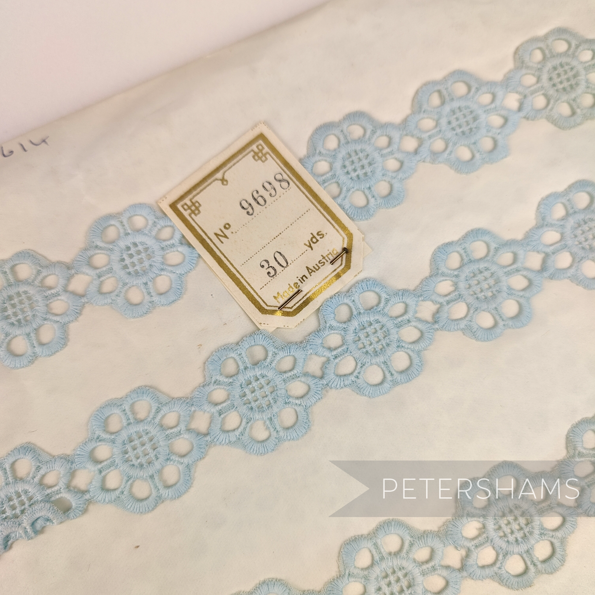 Petershams Millinery Supplies vintage 25mm light blue daisy lace trim with Austrian label
