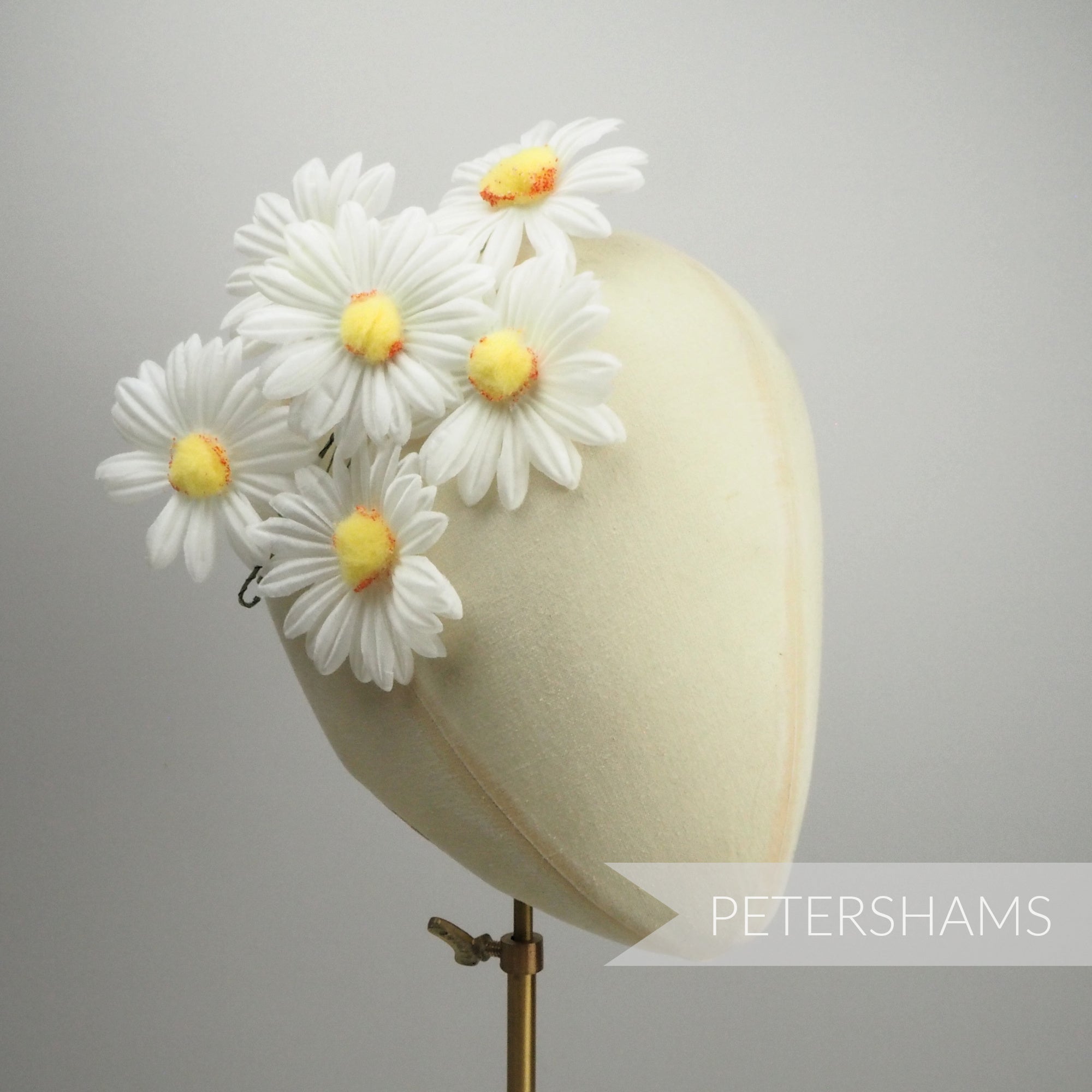 'Theresa' Vintage 1950/60s Wired Japanese Daisy Flowers - 6 stems