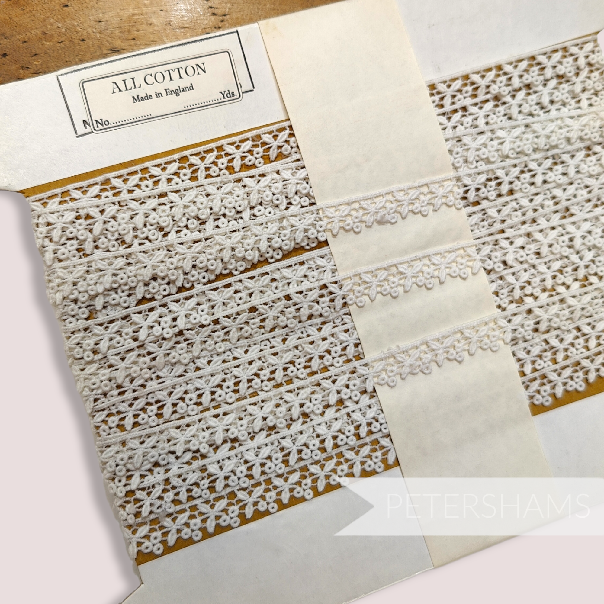 Tiny Berries Design Vintage 1950s English Cotton Nottingham Guipure Lace - 1m